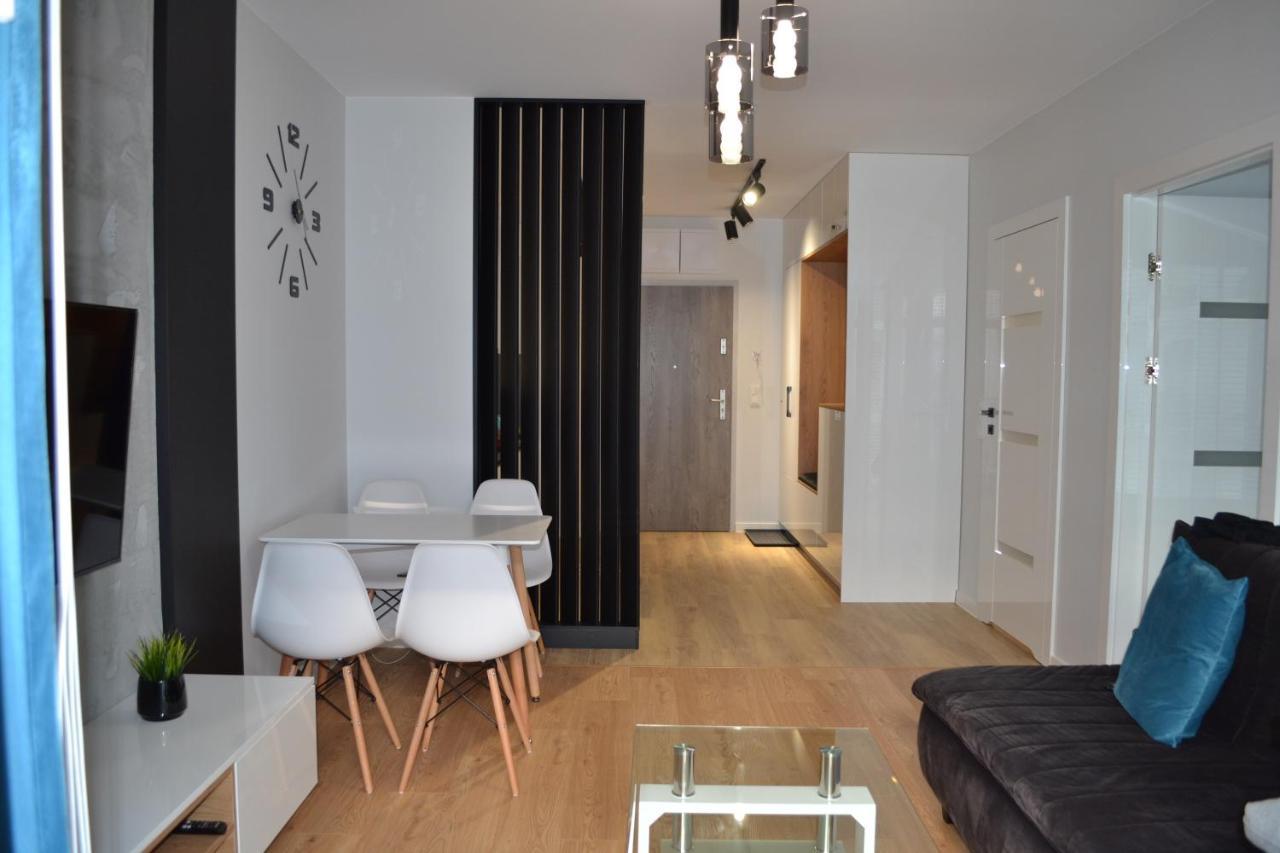 Apartamenty Dk9 Promenada Gwiazd 14 ミエンジズドロイェ エクステリア 写真